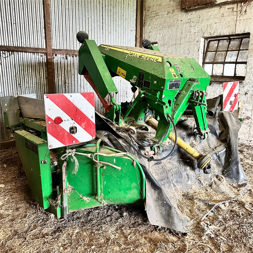 John Deere CC0131 - ציוד חציר ומספוא: תמונה 2 John Deere CC0131 - ציוד חציר ומספוא: תמונה 2