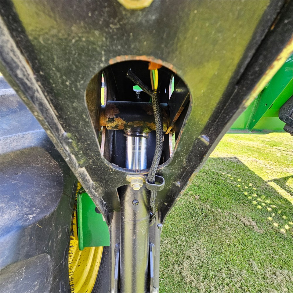 מקצרה John Deere W150: תמונה 30