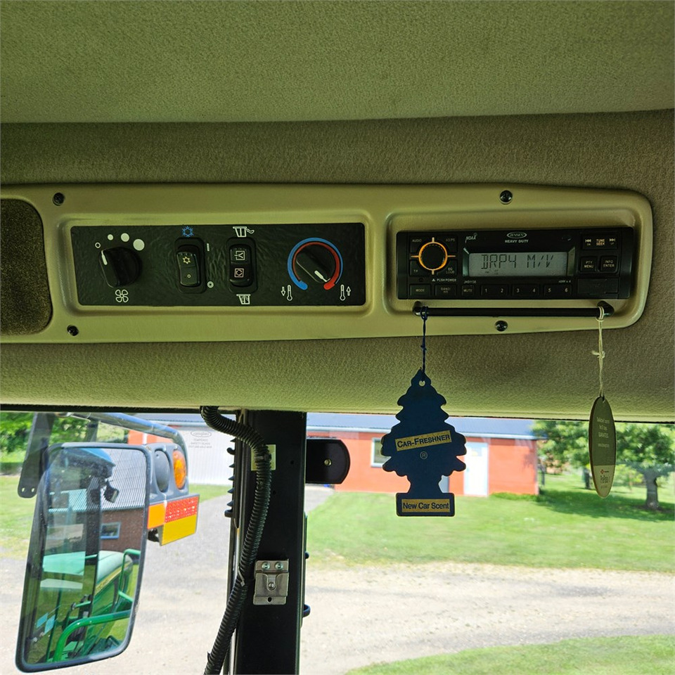 מקצרה John Deere W150: תמונה 13