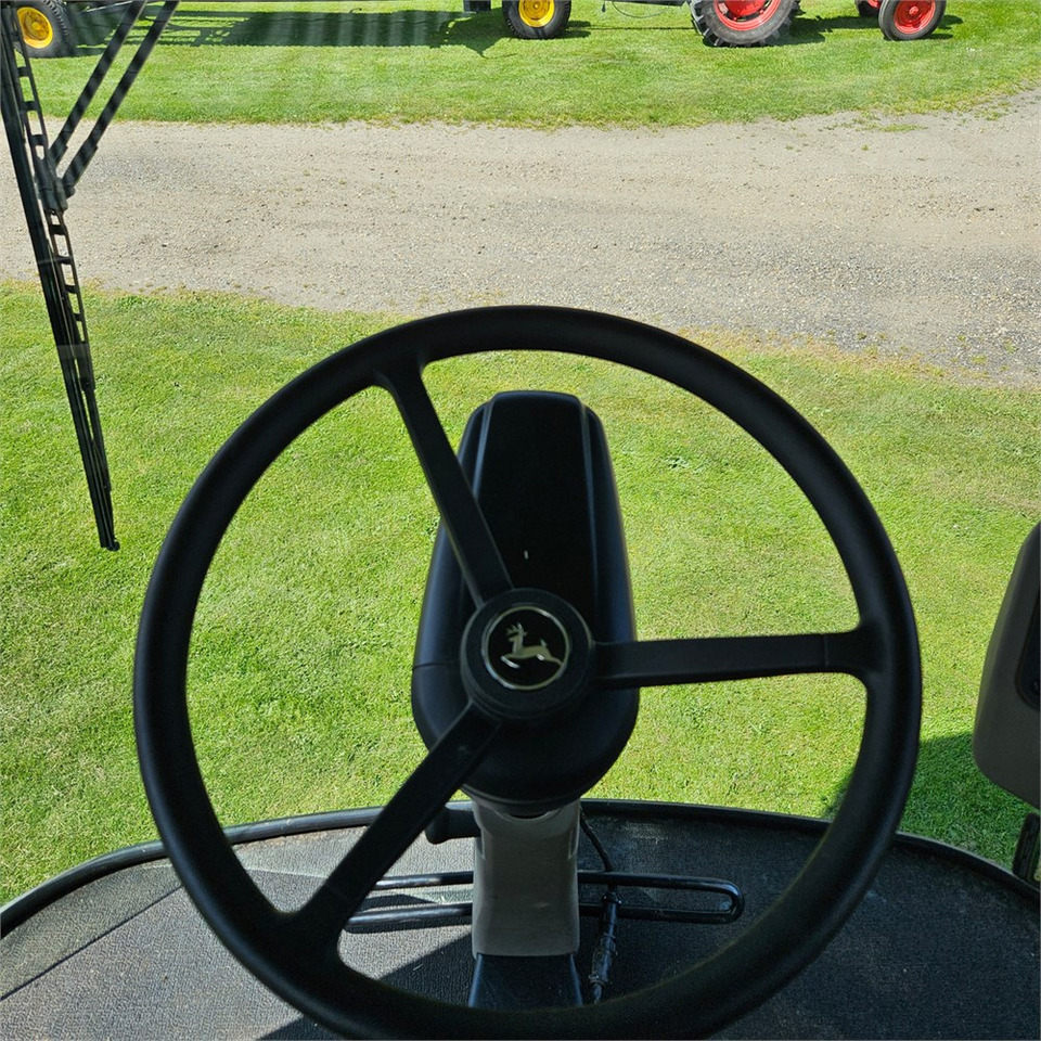 מקצרה John Deere W150: תמונה 12