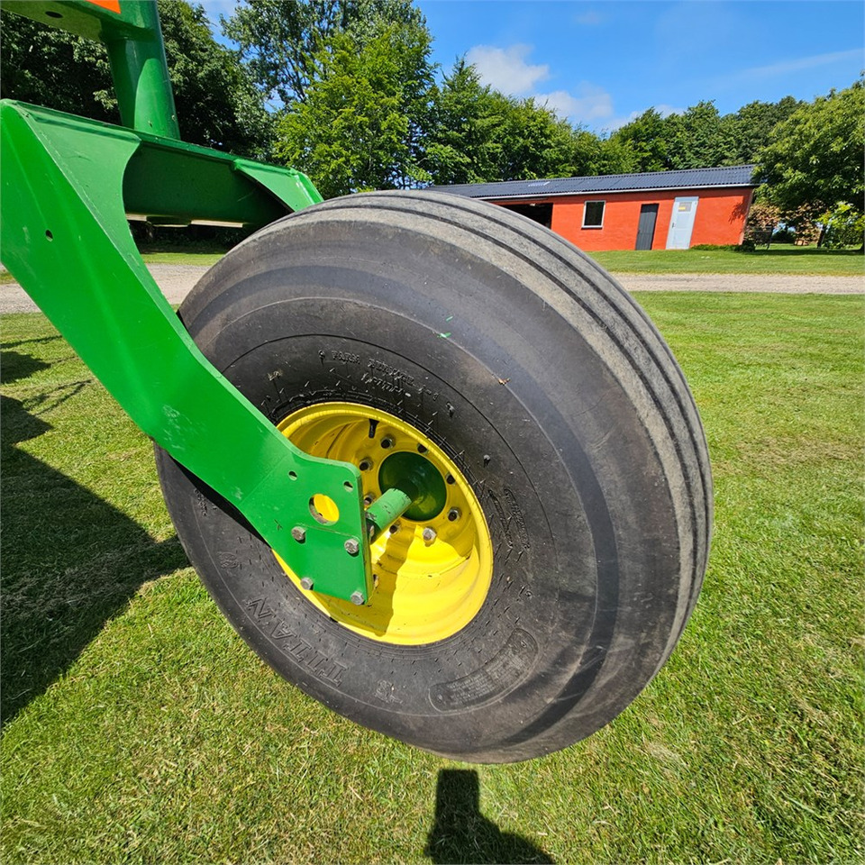 מקצרה John Deere W150: תמונה 34