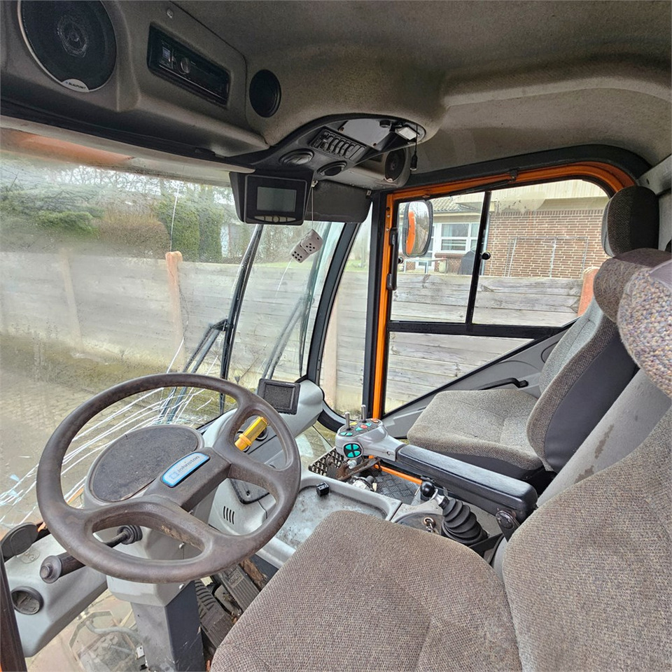 מטאטא כבישים Johnston Sweepers CX400: תמונה 11