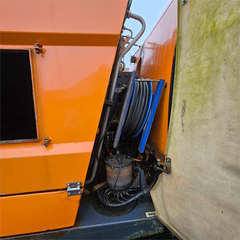 מטאטא כבישים Johnston Sweepers CX400: תמונה 25