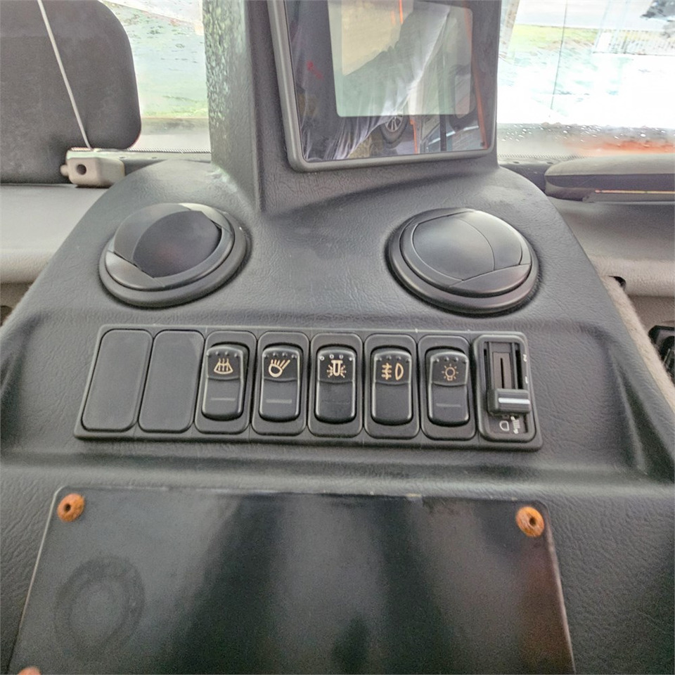 מטאטא כבישים Johnston Sweepers CX400: תמונה 17