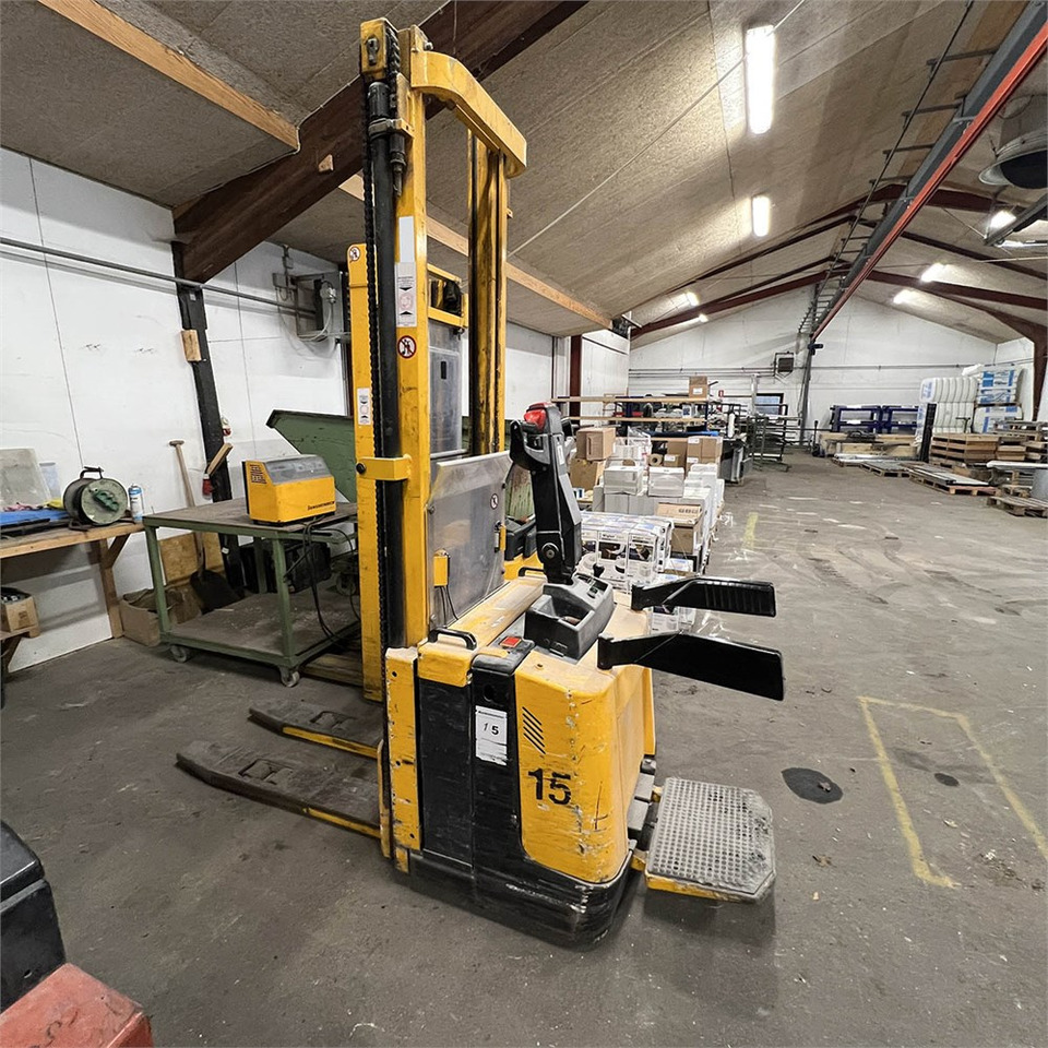 Jungheinrich Hawker Perfect Plus 3 PzB 300 - משאית משטחים: תמונה 4 Jungheinrich Hawker Perfect Plus 3 PzB 300 - משאית משטחים: תמונה 4