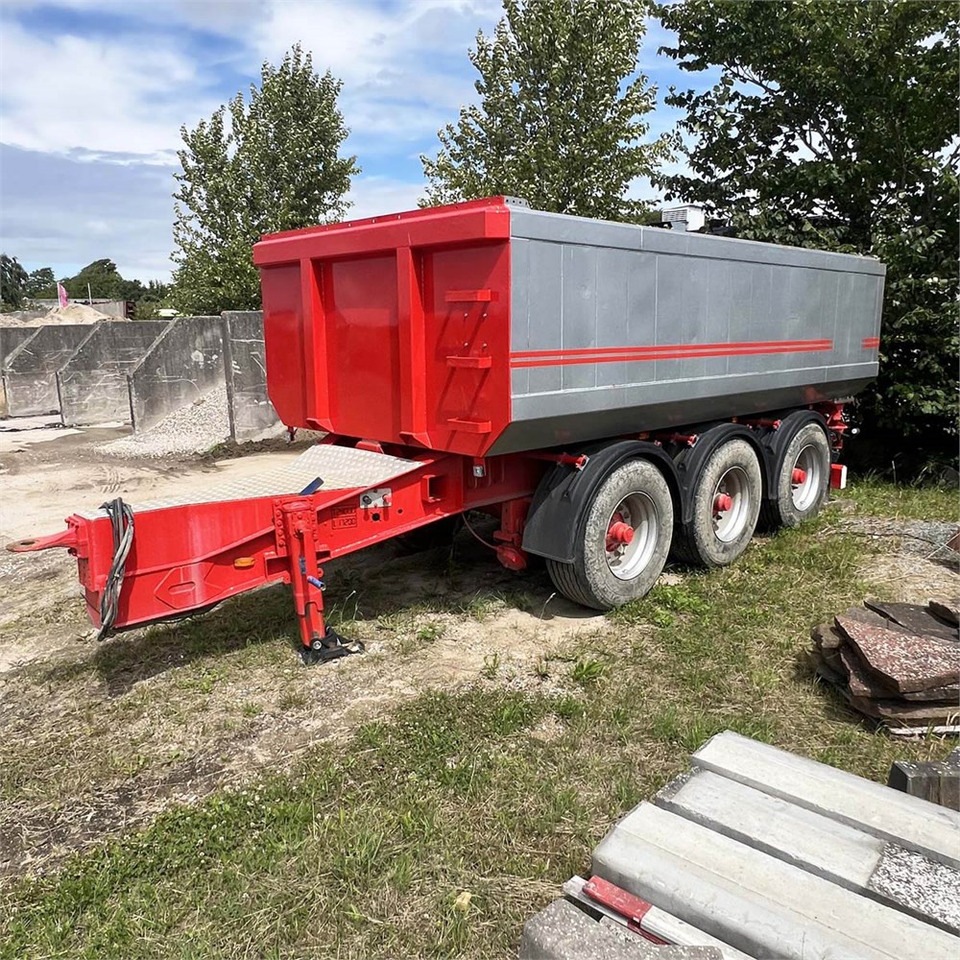 Kel-Berg 24 tons Tip - קרון נגרר עם מזהיר: תמונה 1 Kel-Berg 24 tons Tip - קרון נגרר עם מזהיר: תמונה 1