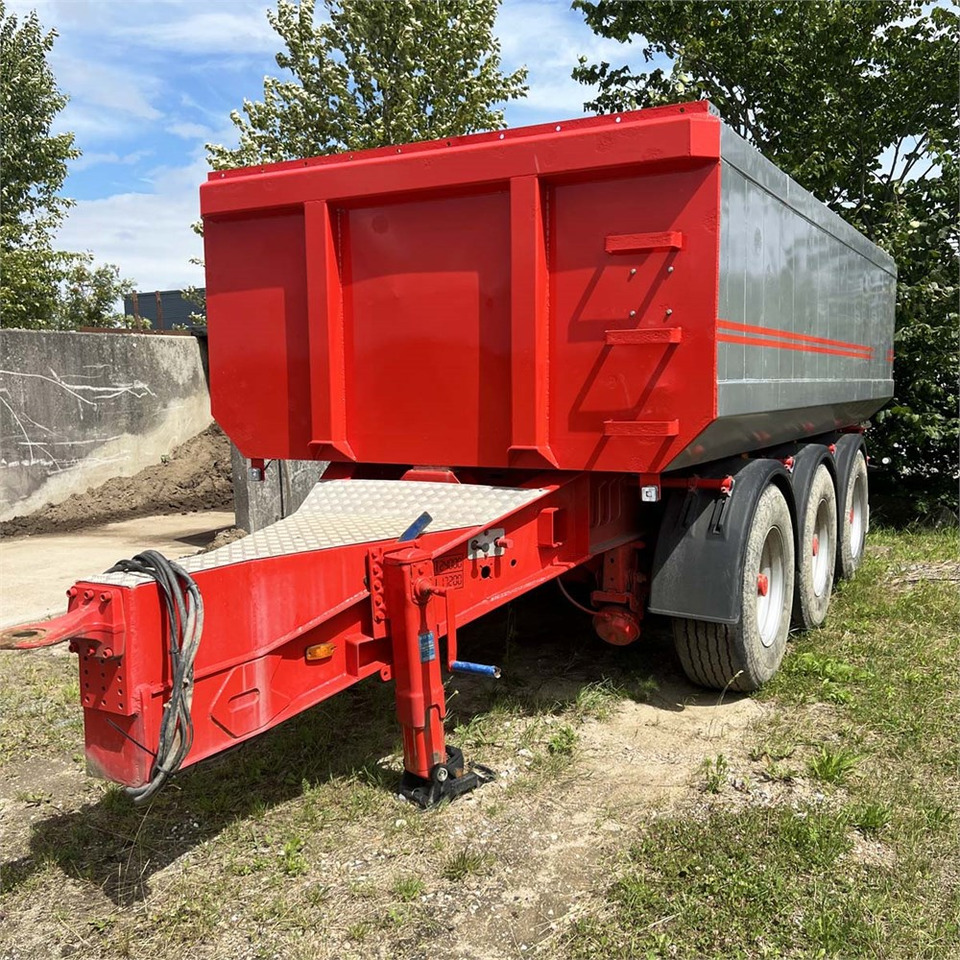 Kel-Berg 24 tons Tip - קרון נגרר עם מזהיר: תמונה 5 Kel-Berg 24 tons Tip - קרון נגרר עם מזהיר: תמונה 5