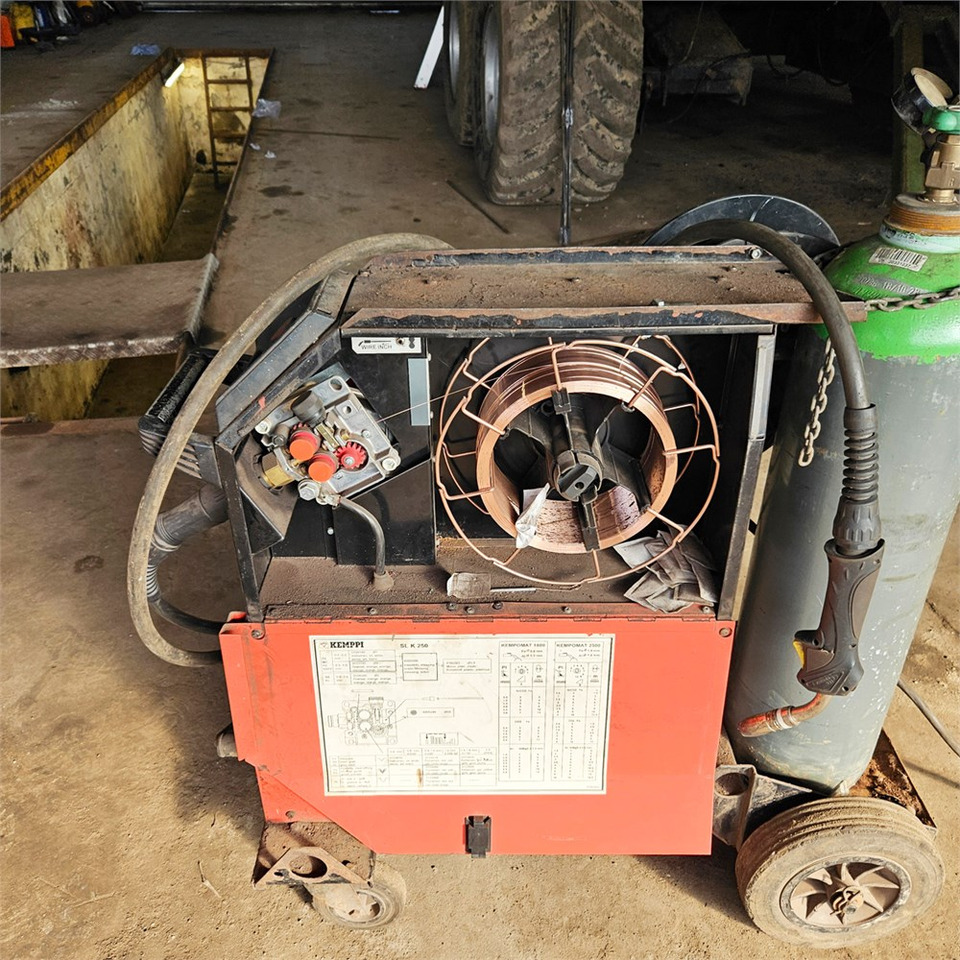 Kemppi Kempmat 2500 Svejserværk - ציוד ריתוך: תמונה 4 Kemppi Kempmat 2500 Svejserværk - ציוד ריתוך: תמונה 4