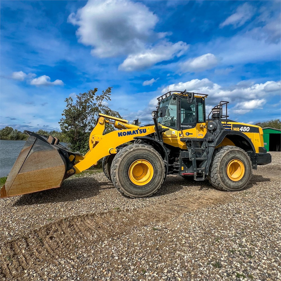 Komatsu WA480-8 - מעמיס גלגלים: תמונה 1 Komatsu WA480-8 - מעמיס גלגלים: תמונה 1