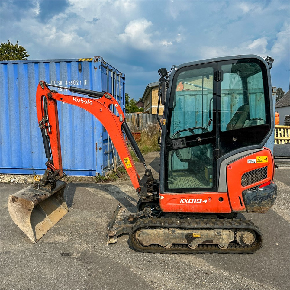 Kubota KX019-4 - מיני מחפר: תמונה 2 Kubota KX019-4 - מיני מחפר: תמונה 2