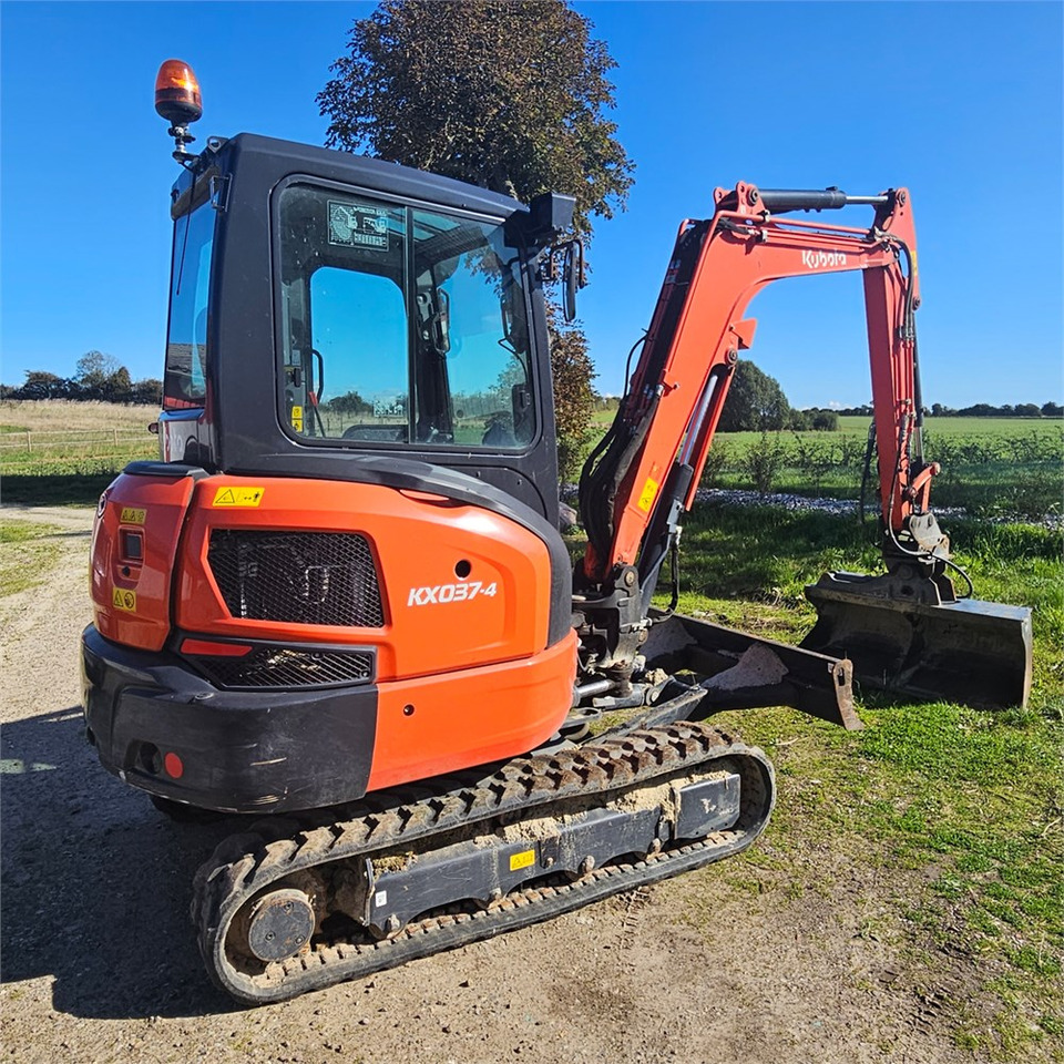 Kubota KX037-4 - מיני מחפר: תמונה 4 Kubota KX037-4 - מיני מחפר: תמונה 4