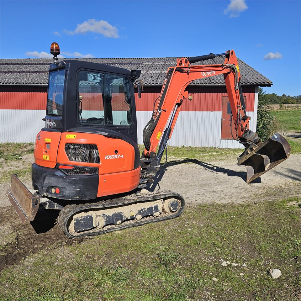 Kubota KX037-4 - מיני מחפר: תמונה 5 Kubota KX037-4 - מיני מחפר: תמונה 5