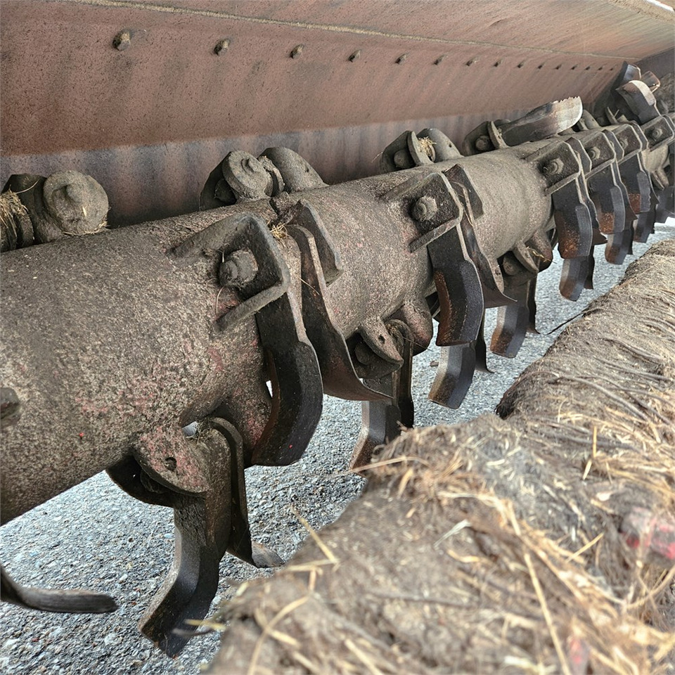 Kverneland FXJ/300 - מכסחת גינה: תמונה 3 Kverneland FXJ/300 - מכסחת גינה: תמונה 3