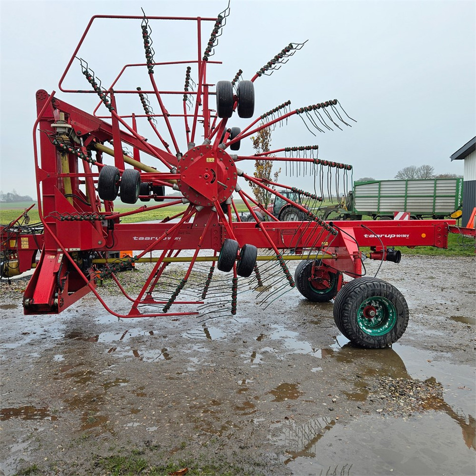 Kverneland Taarup 90150 V - ציוד חציר ומספוא: תמונה 3 Kverneland Taarup 90150 V - ציוד חציר ומספוא: תמונה 3