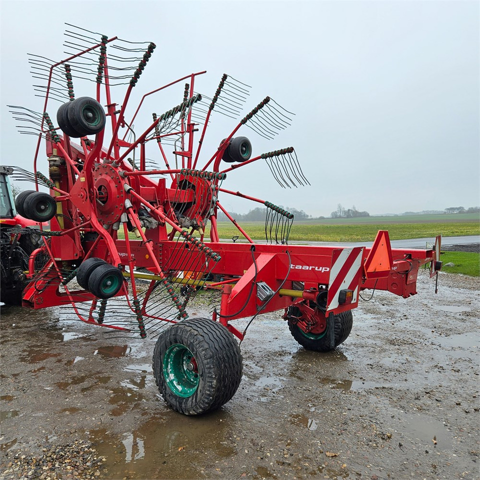 Kverneland Taarup 90150 V - ציוד חציר ומספוא: תמונה 2 Kverneland Taarup 90150 V - ציוד חציר ומספוא: תמונה 2