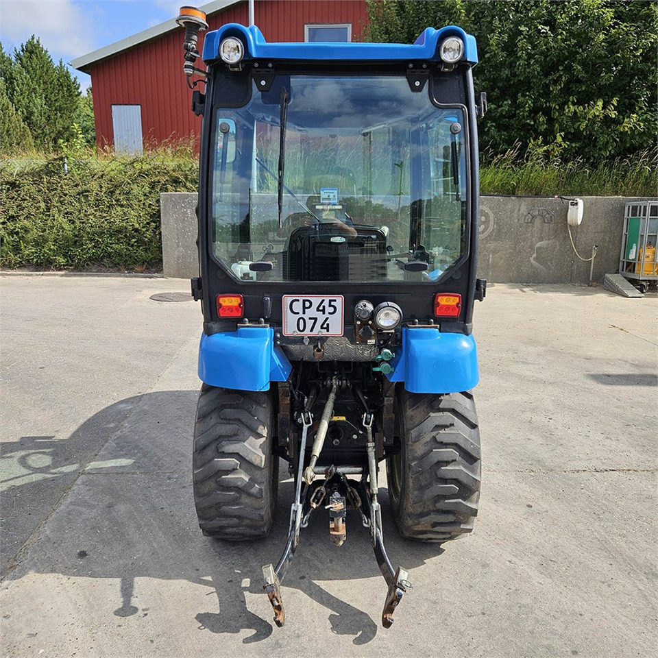 LS Mtron Ls J27HST - טרקטור עירוני: תמונה 4 LS Mtron Ls J27HST - טרקטור עירוני: תמונה 4