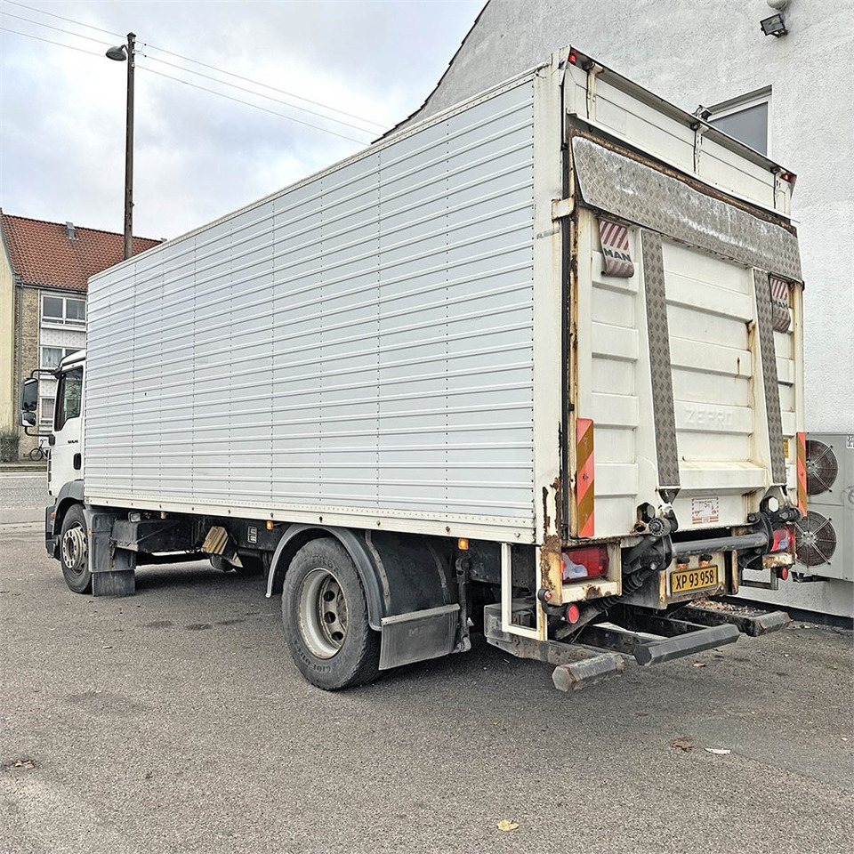 MAN TG M 18.240 - משאית תיבה: תמונה 4 MAN TG M 18.240 - משאית תיבה: תמונה 4
