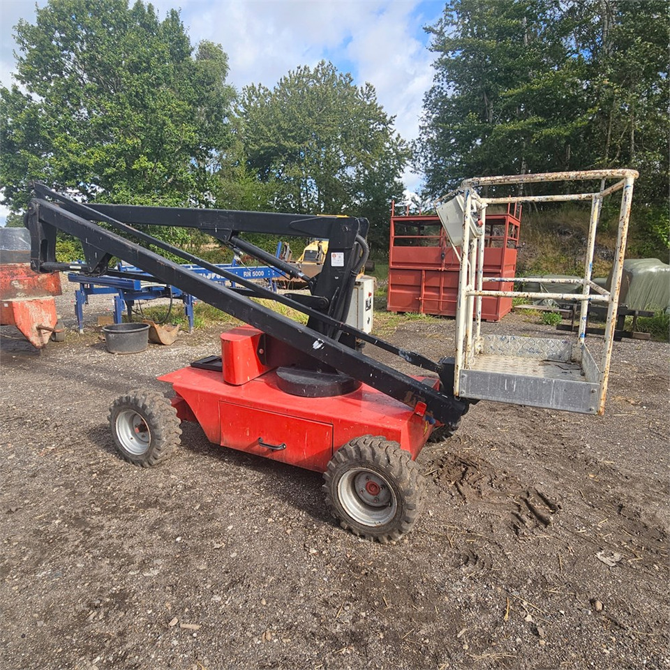 Manitou 100 AE - זרוע מרפקי: תמונה 1 Manitou 100 AE - זרוע מרפקי: תמונה 1