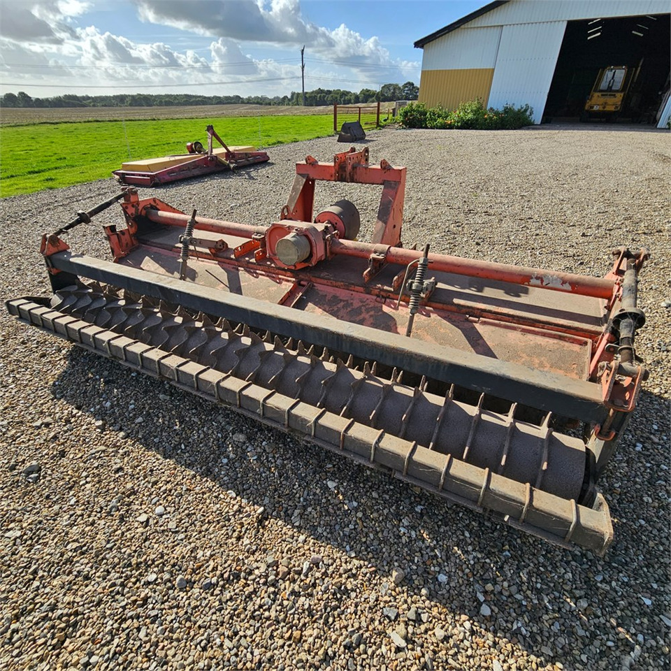 Maschio CB300 - קלטרת סיבובית: תמונה 1 Maschio CB300 - קלטרת סיבובית: תמונה 1