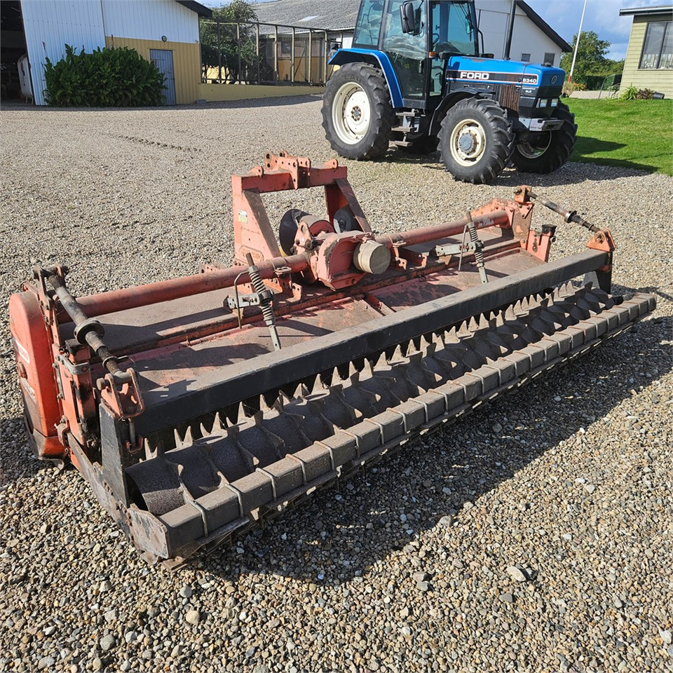 Maschio CB300 - קלטרת סיבובית: תמונה 2 Maschio CB300 - קלטרת סיבובית: תמונה 2