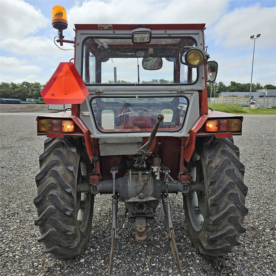 Massey Ferguson MF135 - טרקטור חקלאי: תמונה 4 Massey Ferguson MF135 - טרקטור חקלאי: תמונה 4