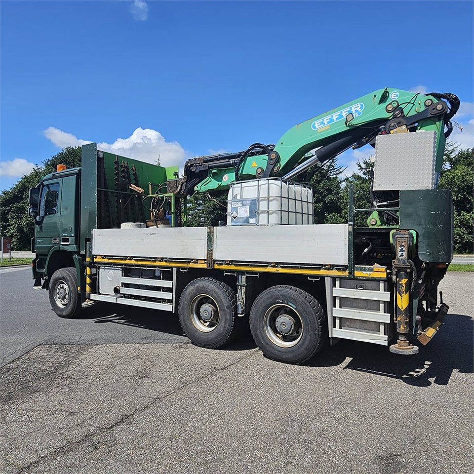 Mercedes Actros 3341 A BlueTec 5 - משאית צד נופל/ שטוחה, משאית מנוף: תמונה 3 Mercedes Actros 3341 A BlueTec 5 - משאית צד נופל/ שטוחה, משאית מנוף: תמונה 3