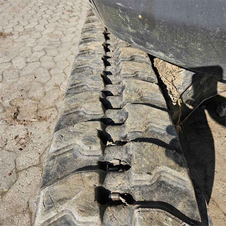 מיני מחפר New Holland E26C: תמונה 42 מיני מחפר New Holland E26C: תמונה 42