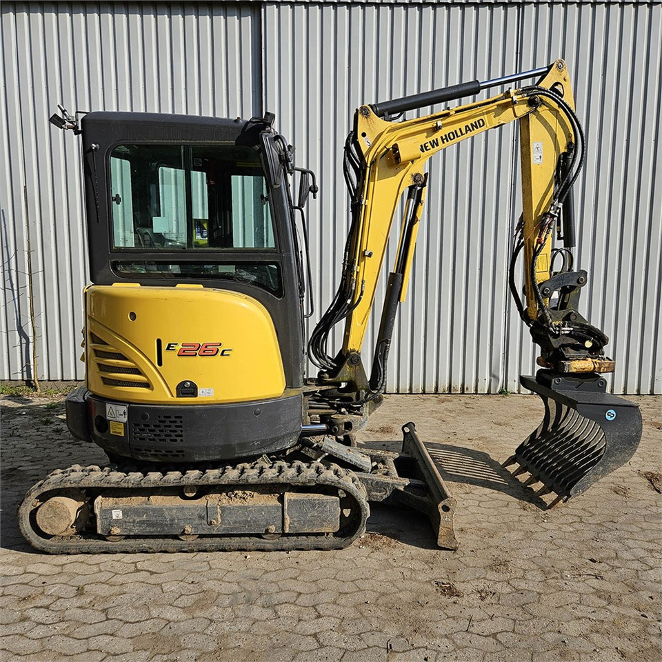 מיני מחפר New Holland E26C: תמונה 6 מיני מחפר New Holland E26C: תמונה 6