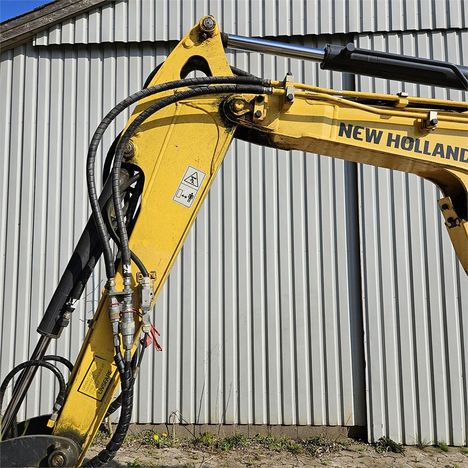 מיני מחפר New Holland E26C: תמונה 24 מיני מחפר New Holland E26C: תמונה 24