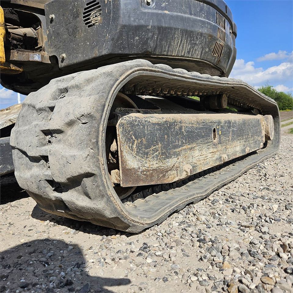 מיני מחפר New Holland E39 B: תמונה 44