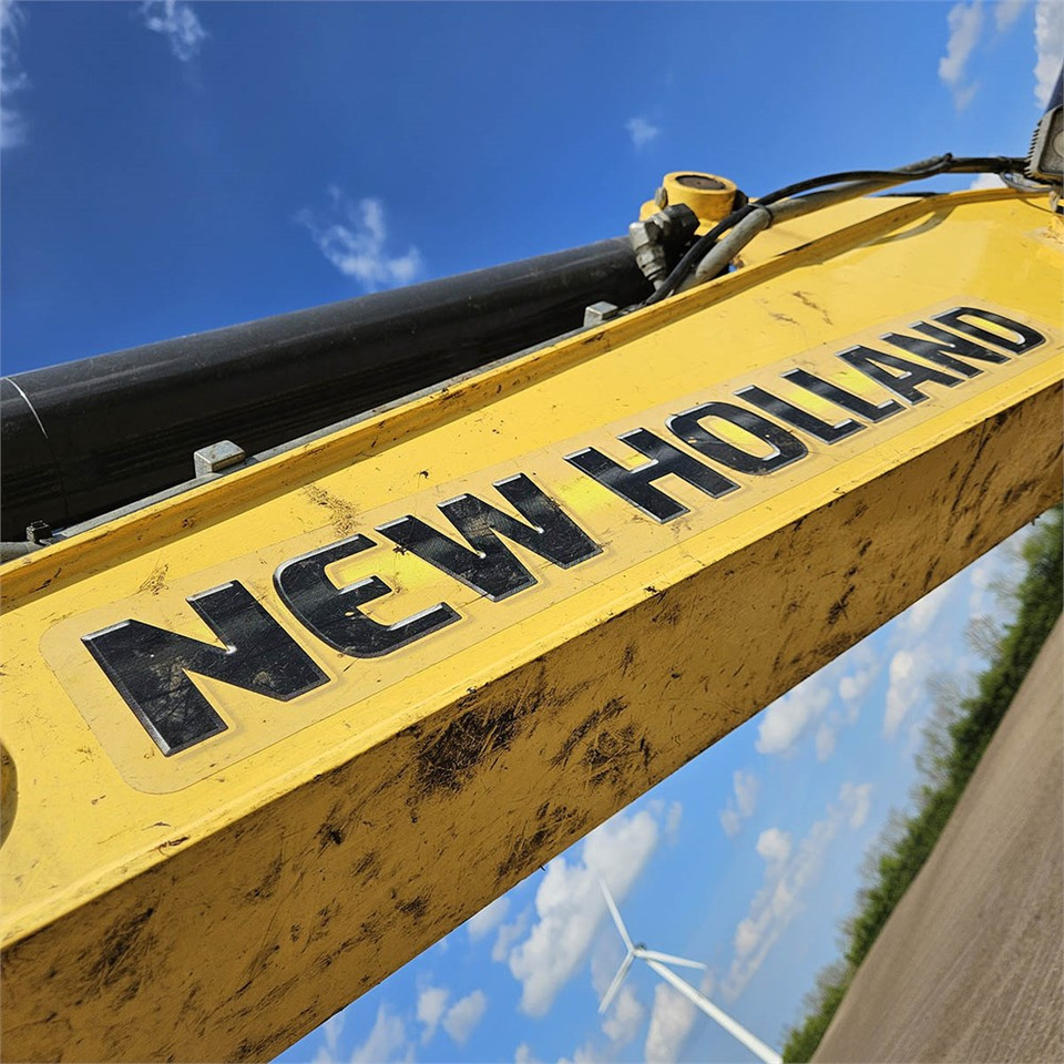 מיני מחפר New Holland E39 B: תמונה 32