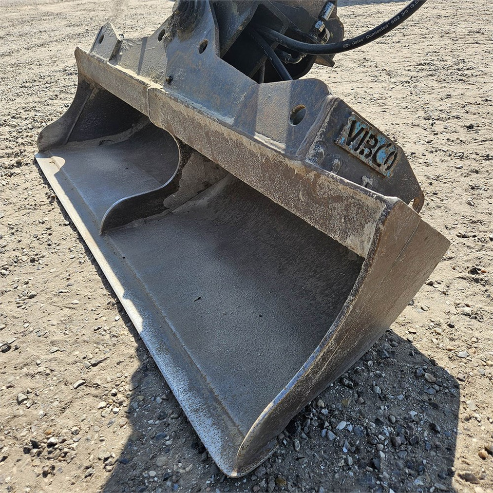 מיני מחפר New Holland E39 B: תמונה 24