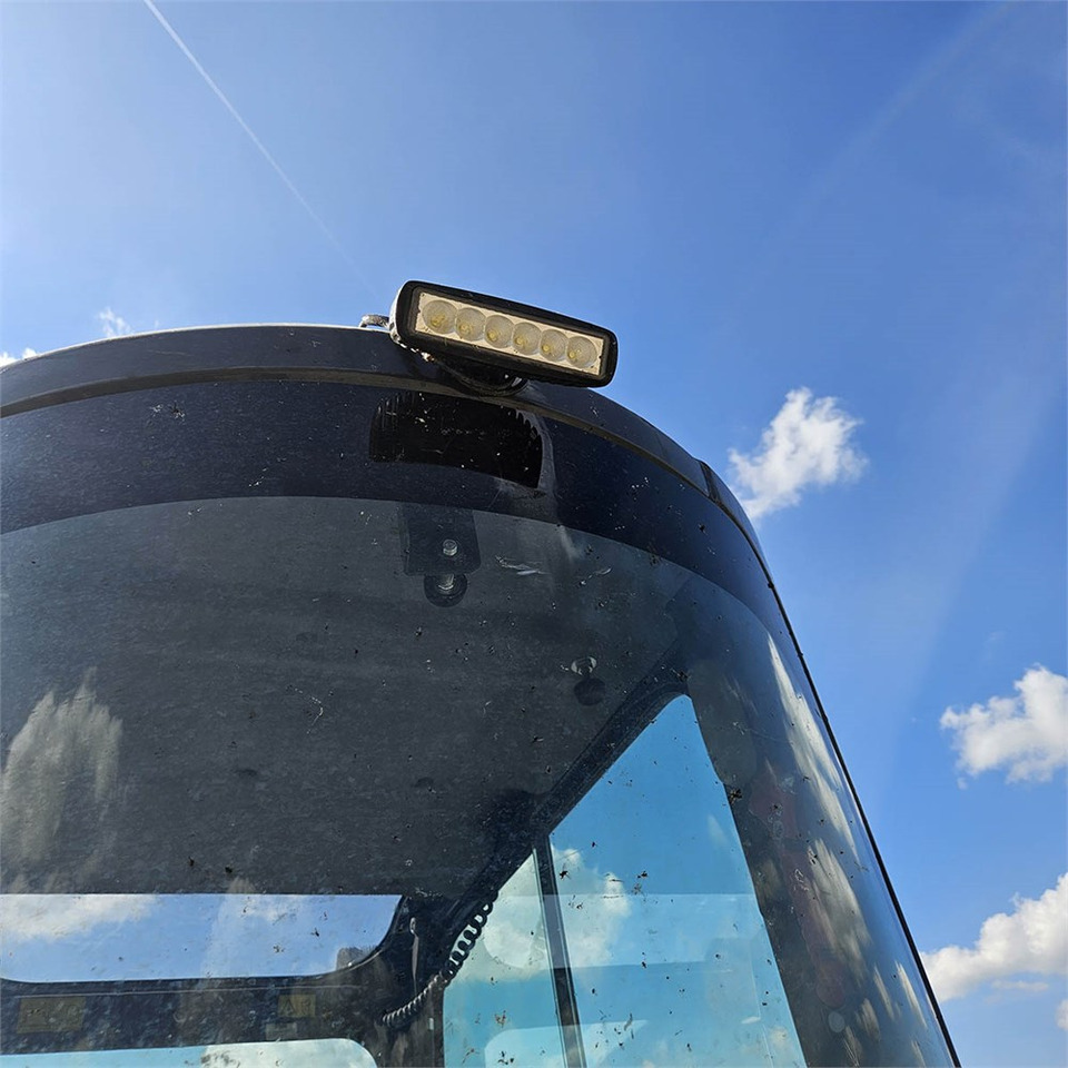 מיני מחפר New Holland E39 B: תמונה 34