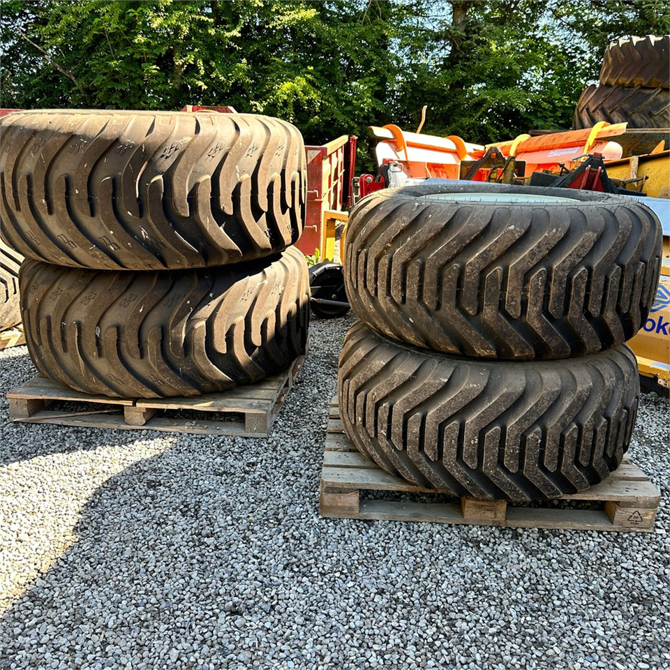 New Holland Græs hjul til T4 serien - טרקטור חקלאי: תמונה 1 New Holland Græs hjul til T4 serien - טרקטור חקלאי: תמונה 1