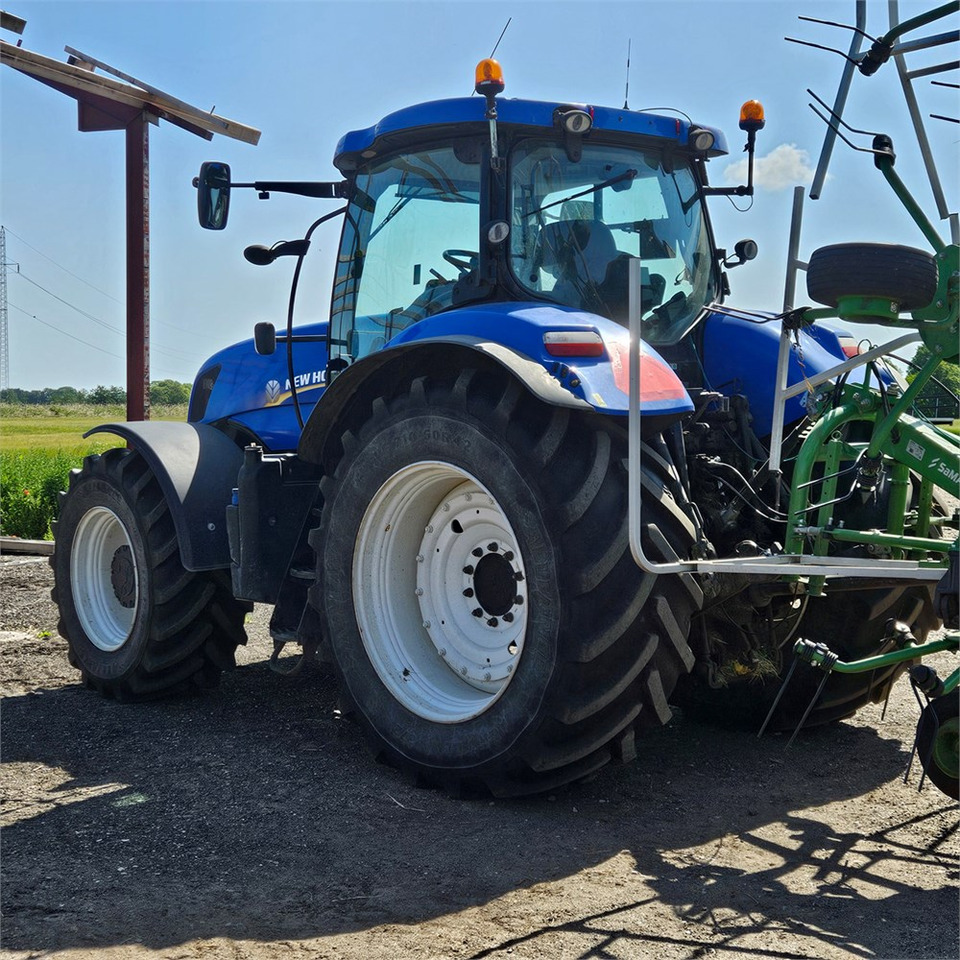 New Holland T7.235 Power Command - טרקטור חקלאי: תמונה 4 New Holland T7.235 Power Command - טרקטור חקלאי: תמונה 4