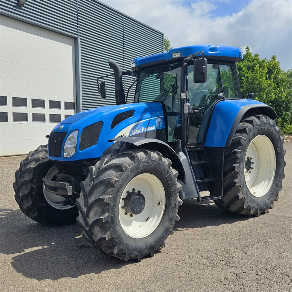 New Holland T7550 - טרקטור חקלאי: תמונה 1 New Holland T7550 - טרקטור חקלאי: תמונה 1