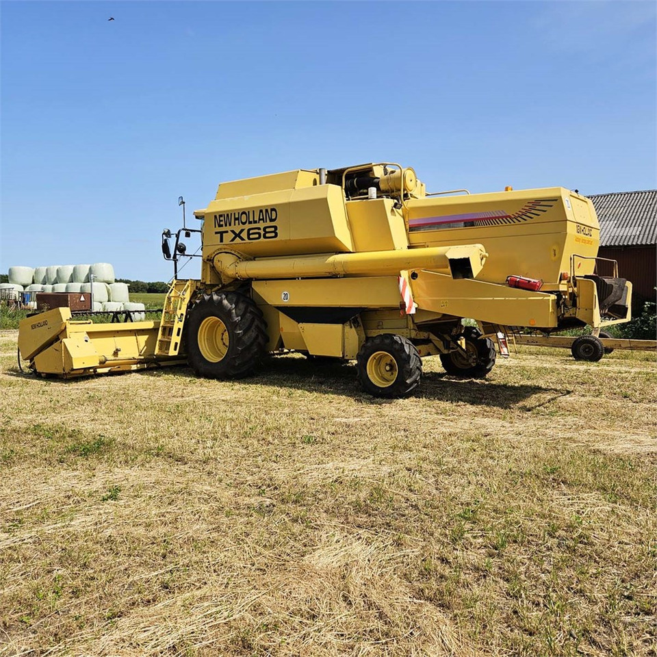 New Holland TX68 - מקצרה: תמונה 3 New Holland TX68 - מקצרה: תמונה 3