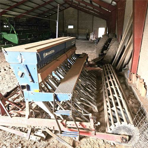 Nordsten CLP400 Kombi flex - ציוד זריעה: תמונה 4 Nordsten CLP400 Kombi flex - ציוד זריעה: תמונה 4