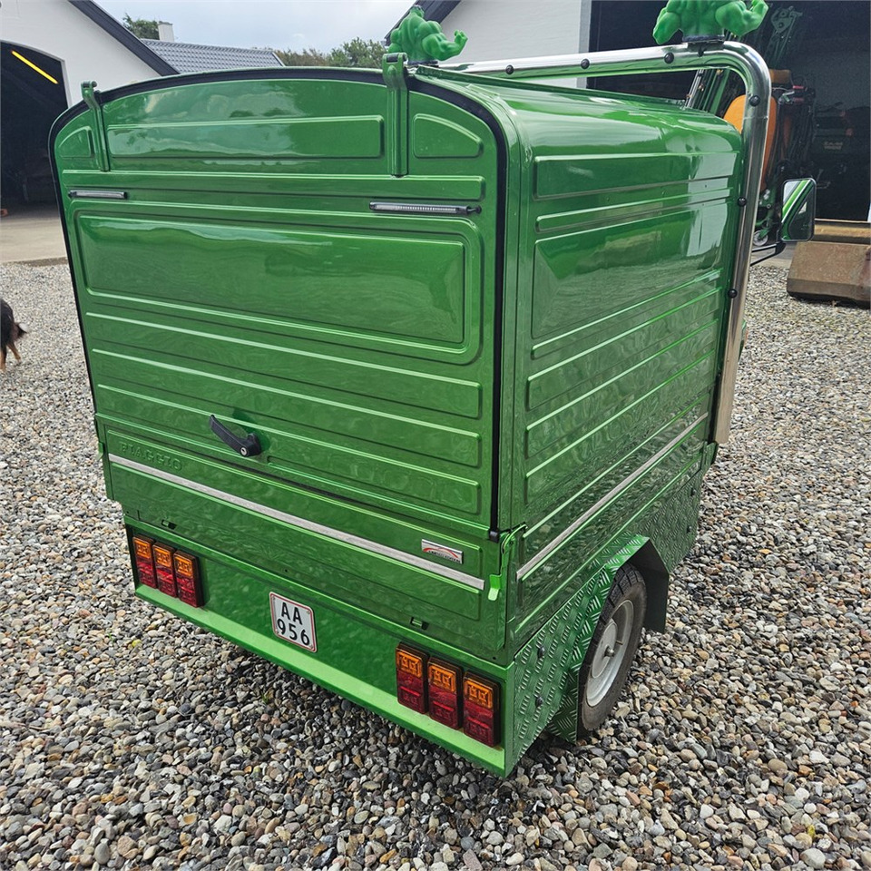 Piaggio APE 50 VAN - אופנוע: תמונה 5 Piaggio APE 50 VAN - אופנוע: תמונה 5