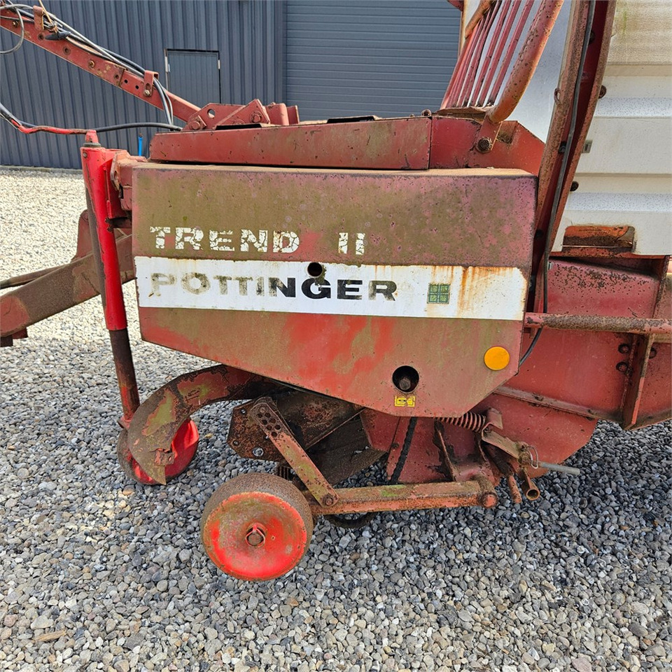 עגלת טעינה עצמית Pöttinger Trend II LV41: תמונה 24