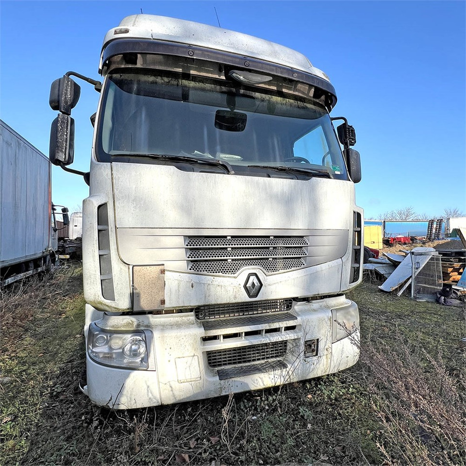 Renault 410 DXI Premimium - משאית עם שלדת תא: תמונה 3 Renault 410 DXI Premimium - משאית עם שלדת תא: תמונה 3