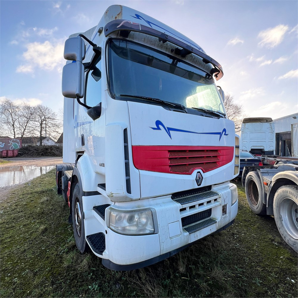 Renault 440 DXI Gigant - יחידת טרקטור: תמונה 3 Renault 440 DXI Gigant - יחידת טרקטור: תמונה 3