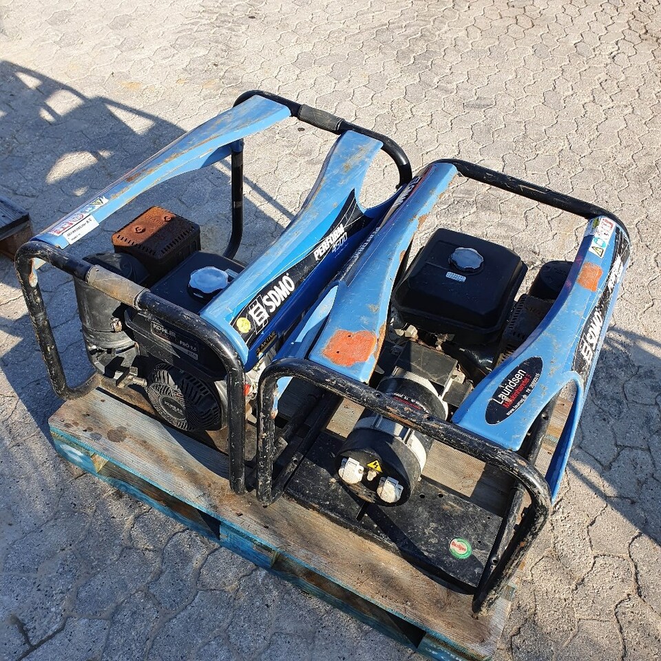 SDMO 4500 - ערכת גנרטורים: תמונה 3 SDMO 4500 - ערכת גנרטורים: תמונה 3