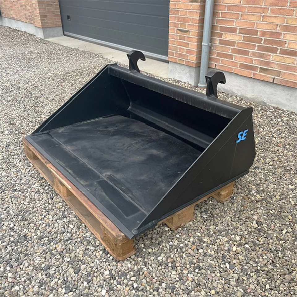SE Equipment Unknown - דלי מעמיס עבור מעמיס: תמונה 1 SE Equipment Unknown - דלי מעמיס עבור מעמיס: תמונה 1