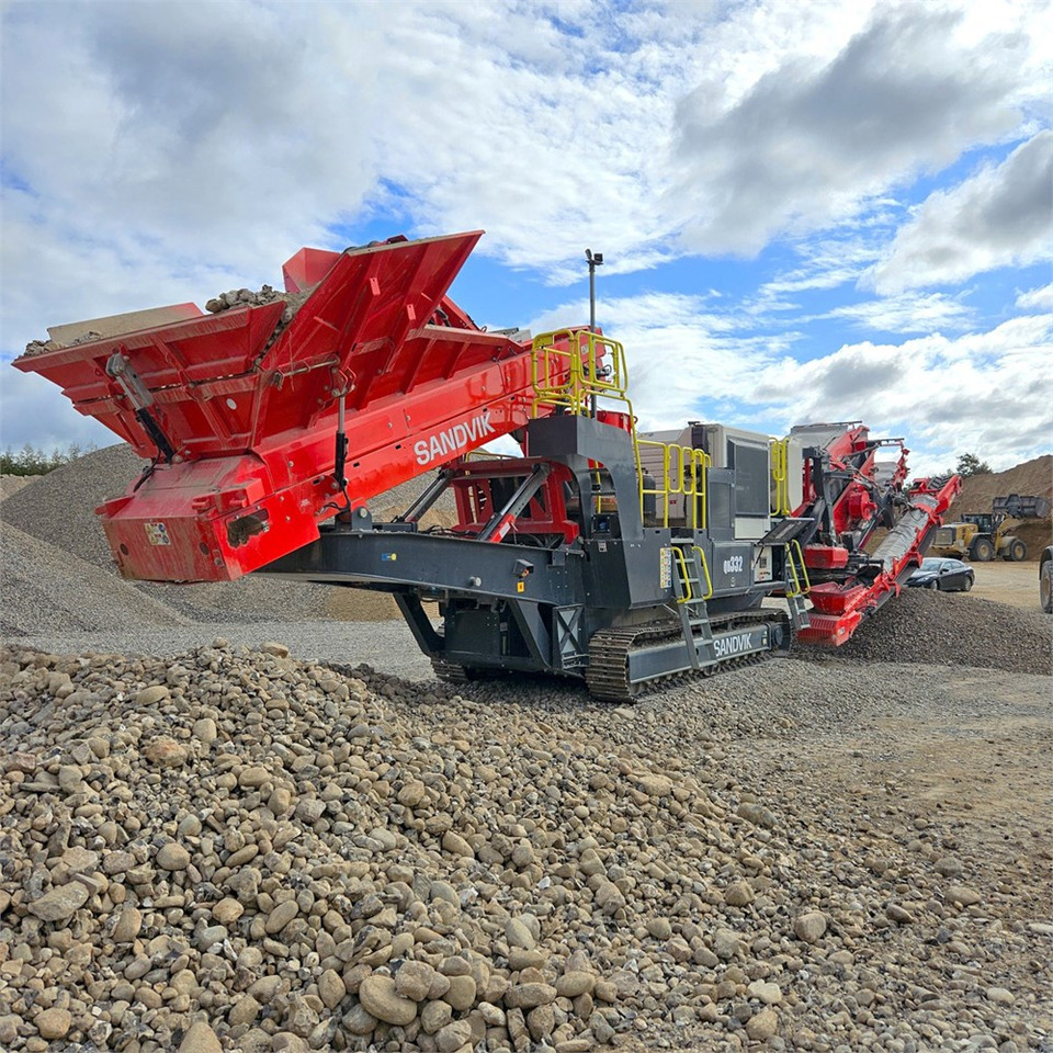 Sandvik QH332 - מגרסת חרוט: תמונה 5 Sandvik QH332 - מגרסת חרוט: תמונה 5