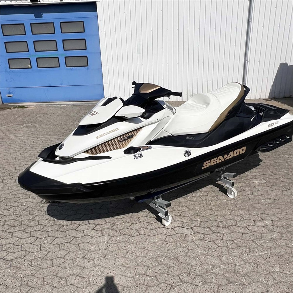 Seadoo GTX 260 - מכונות אחרות: תמונה 1 Seadoo GTX 260 - מכונות אחרות: תמונה 1