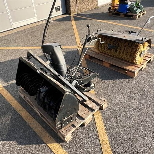 Stiga PA 501 Sweeper - מכסחת גינה: תמונה 2 Stiga PA 501 Sweeper - מכסחת גינה: תמונה 2