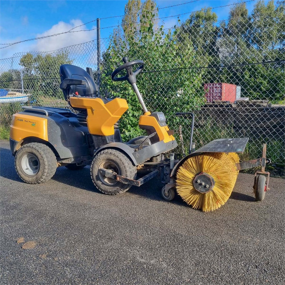 Stiga Park PRo 540 IX - מכסחת גינה: תמונה 1 Stiga Park PRo 540 IX - מכסחת גינה: תמונה 1