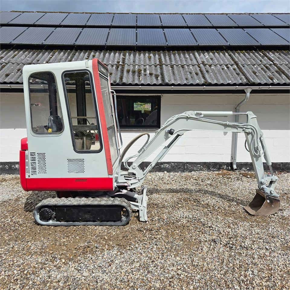 Takeuchi TB015 - מיני מחפר: תמונה 2 Takeuchi TB015 - מיני מחפר: תמונה 2