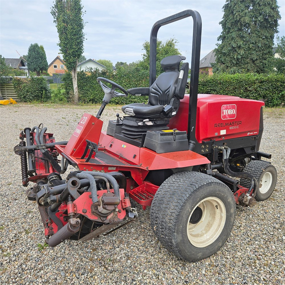 Toro Reelmaster 6500 D - מכסחת גינה: תמונה 2 Toro Reelmaster 6500 D - מכסחת גינה: תמונה 2